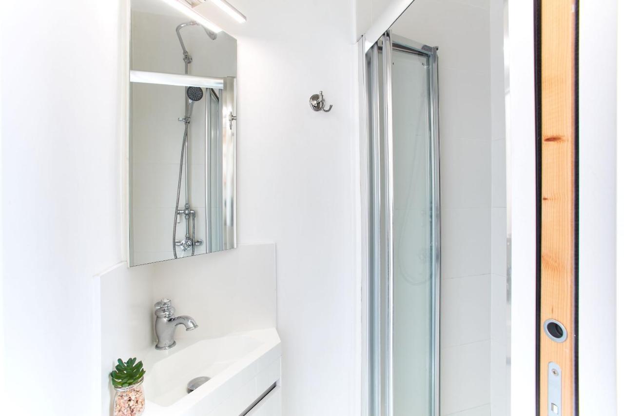 باريس Montmartre - Abbesses City Apartment المظهر الخارجي الصورة
